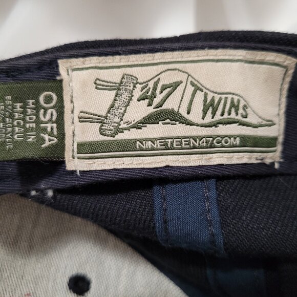 Texas Rangers Ball Cap Black by '47 Twins MLB 1 Size Velcro Strap Great Condtn - Picture 4 of 6